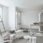 Outils de peinture et rénovation intérieure de maison